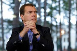 Д.Медведев предлагает установить федеральные стандарты энергоэффективности и надежности качества в сфере ЖКХ